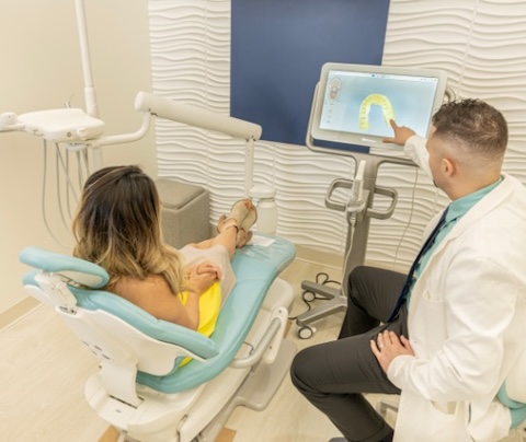 doctor explaining scan to patient